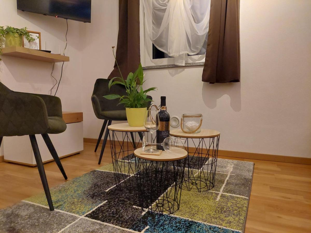 Appartement Naturnah 米耶德斯 外观 照片