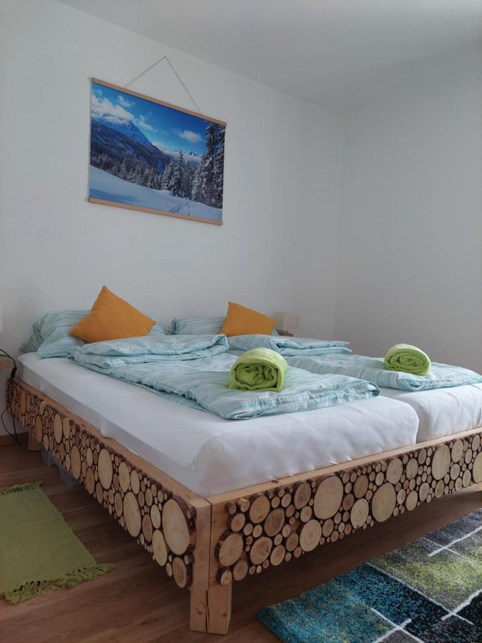 Appartement Naturnah 米耶德斯 外观 照片